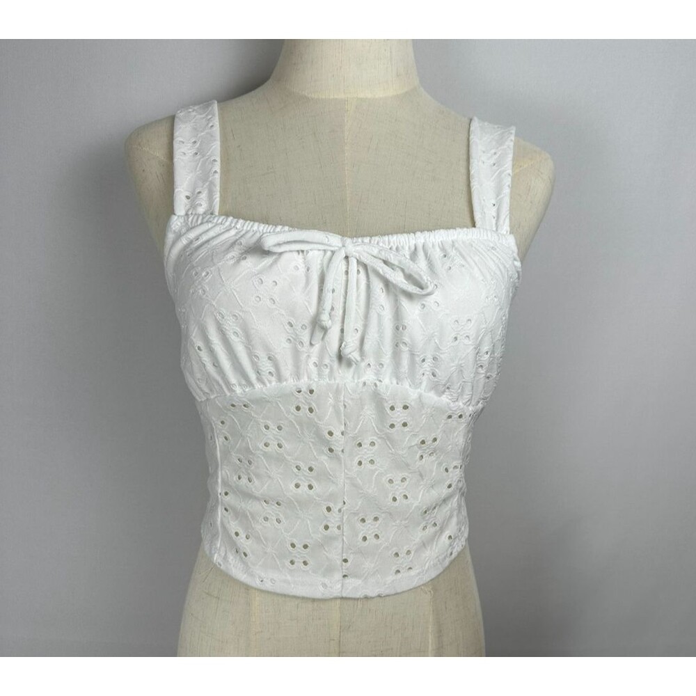 Rue21‎ White Eyelet Crop Top M Lined Made in USA Coquette Cottagecore Milkmaid